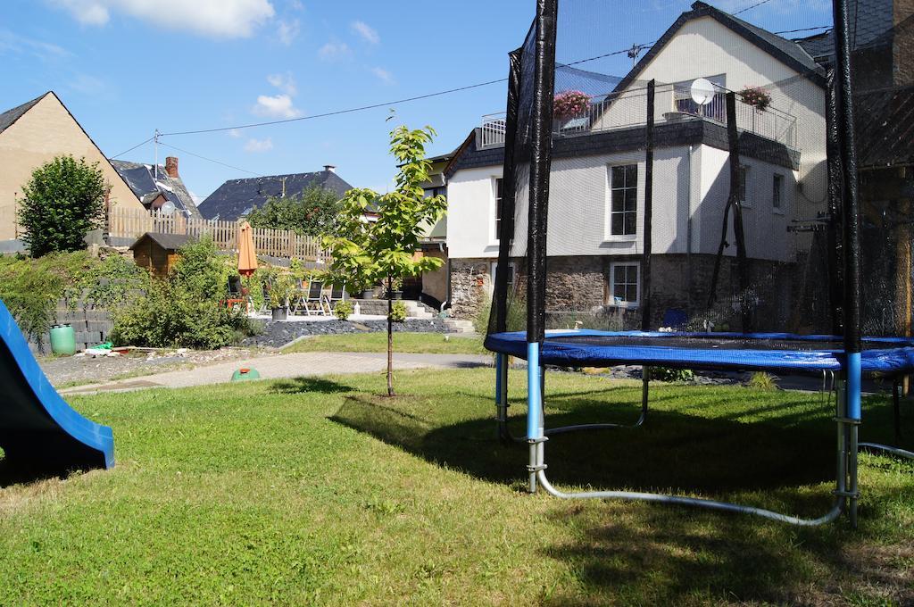 Wein- & Ferienhaus Joerg Weirich Bernkastel-Kues Oda fotoğraf
